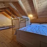 Chalet In Am Skihang *