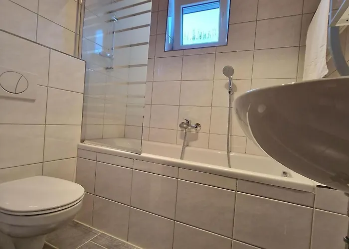 In Am Skihang Chalet Kotschach-Mauthen